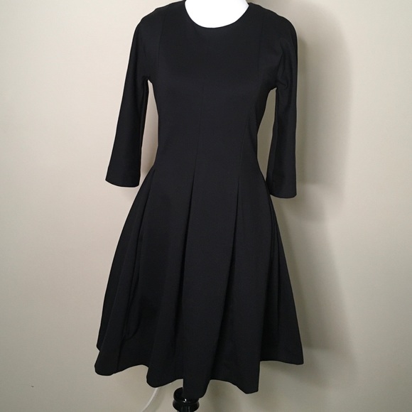 GAP Designed & Crafted Fit & Flare Dress - Picture 5 of 16
